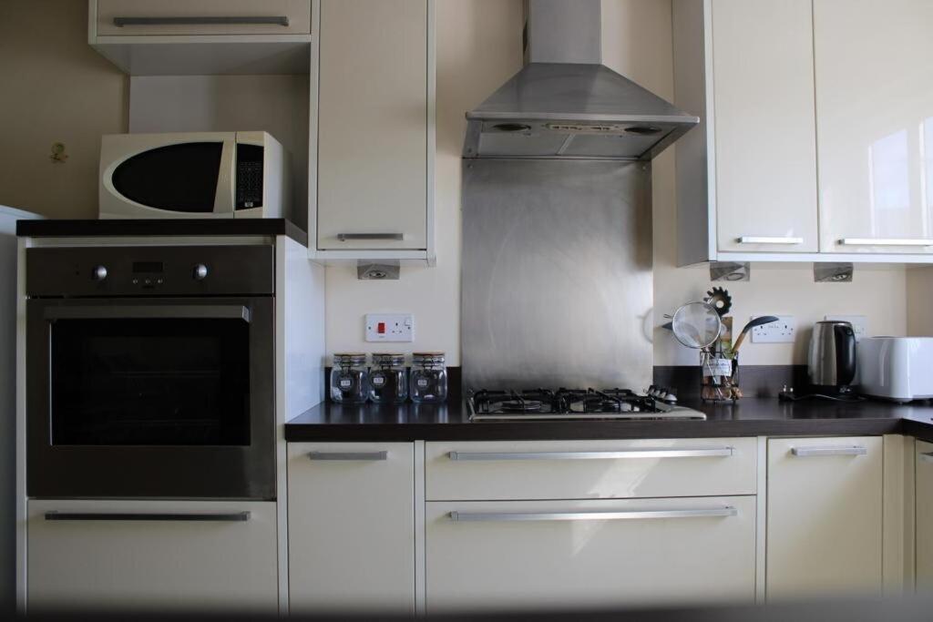 Two Bedroom Apartment, Free Parking, Close To Uclan And Free Wifi Preston (Lancashire) Exterior foto